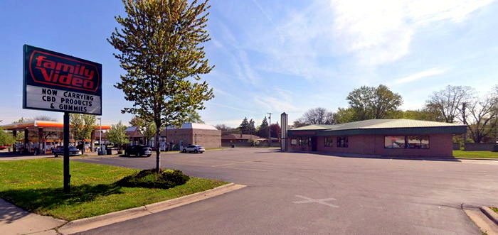 Family Video - Warren - 30950 Dequindre Rd (newer photo)